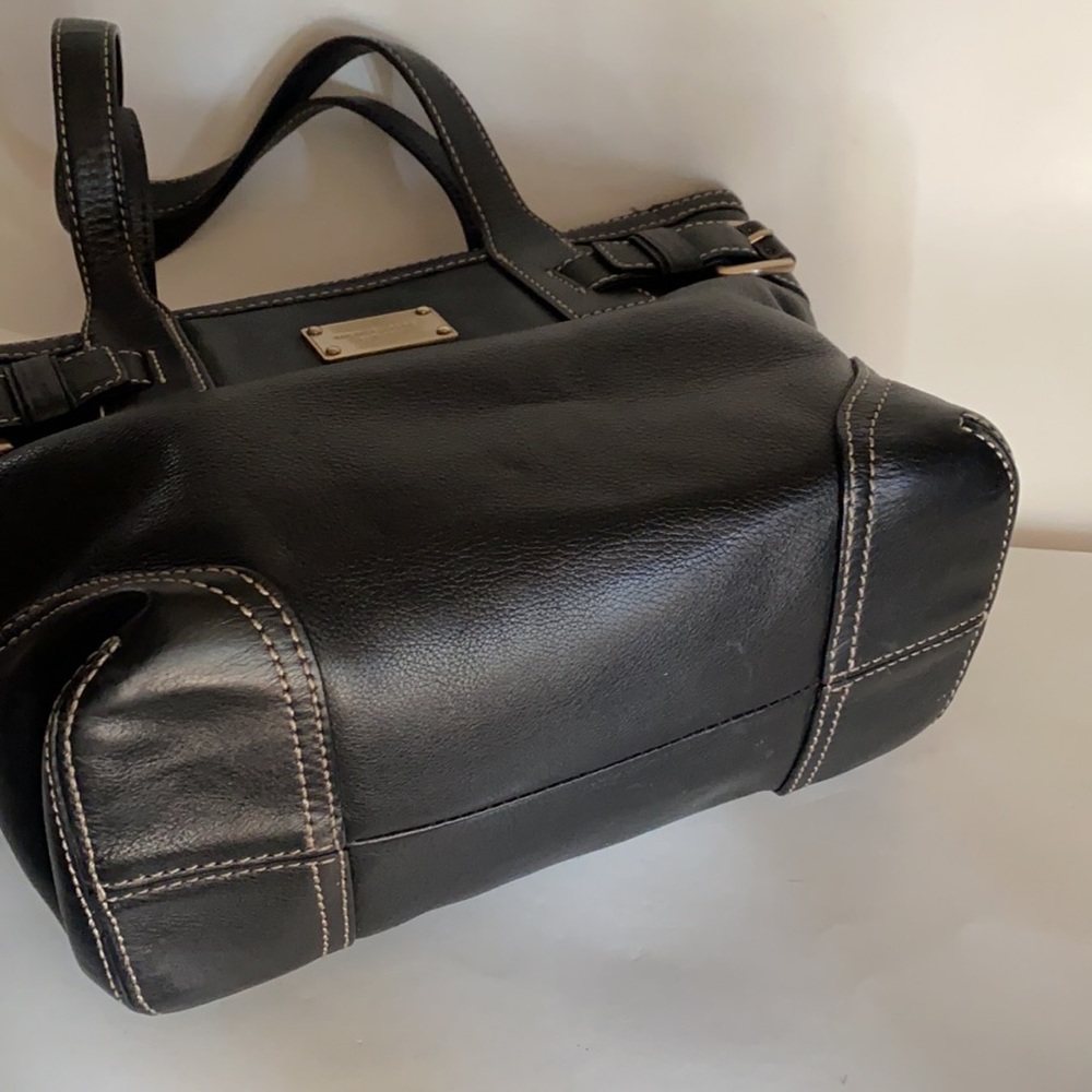 Michael Kors Leather Purse - Picture 15 of 15